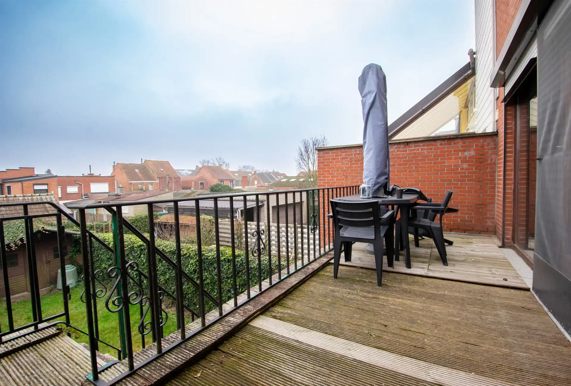 Ruime gezinswoning type bel-etage nabij centrum De Klinge foto 7