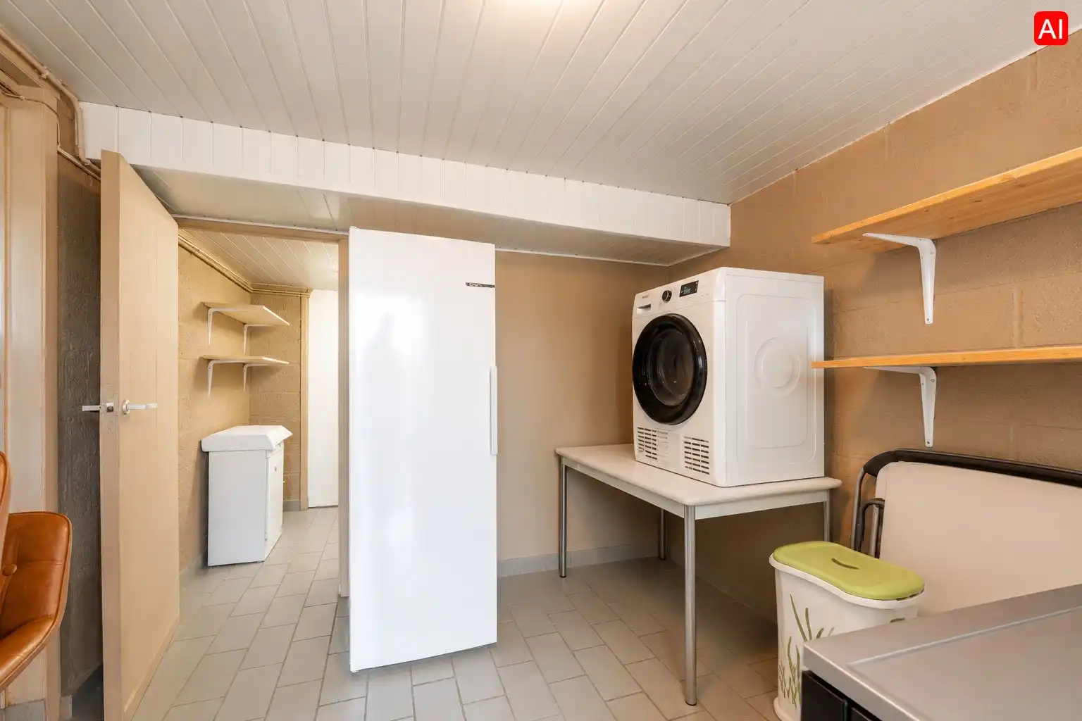 RUSTIG GELEGEN WONING MET POTENTIEEL TE IEPER  foto 7