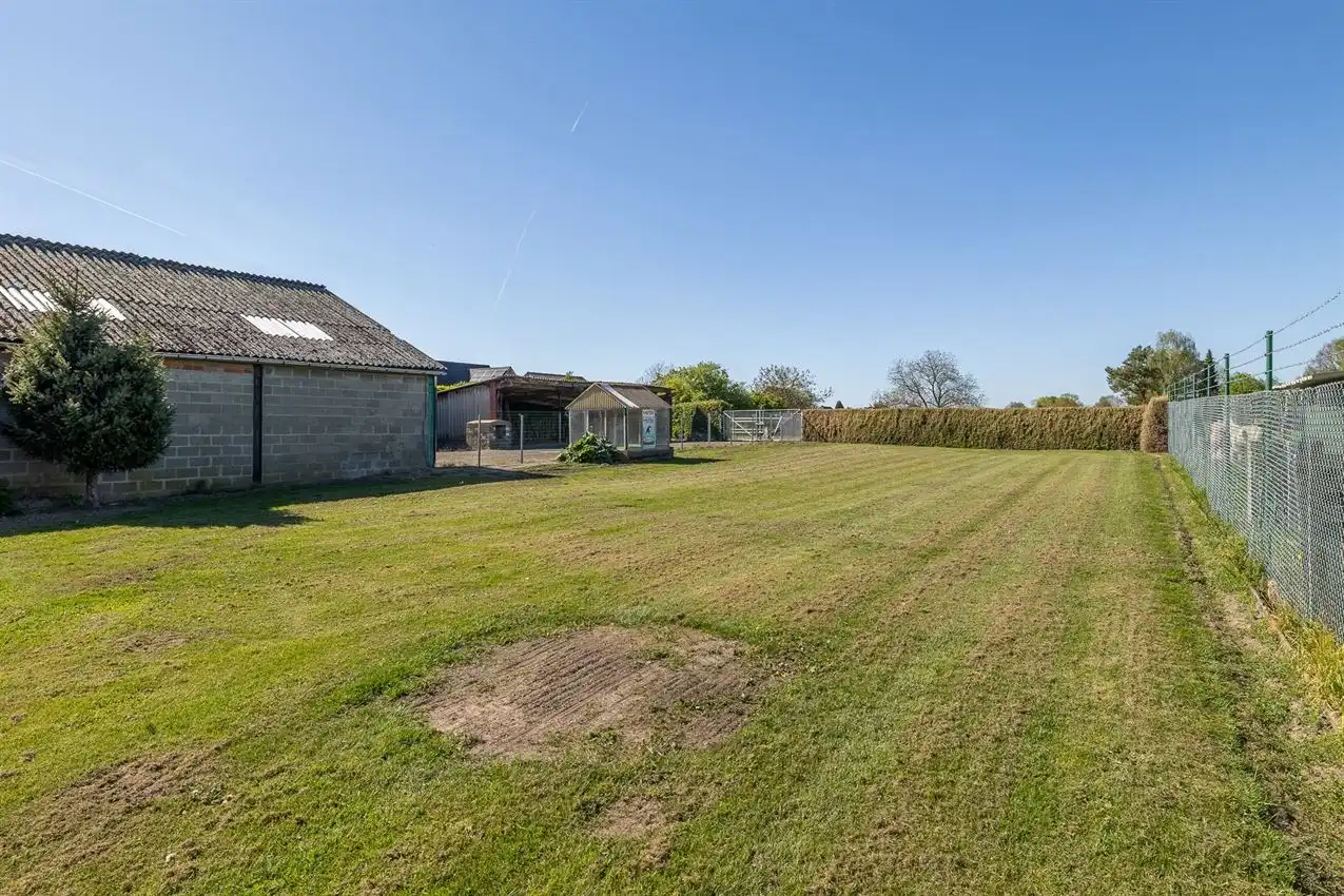 Ruime woning met mooi tuindeel op wandelafstand van centrum foto 17