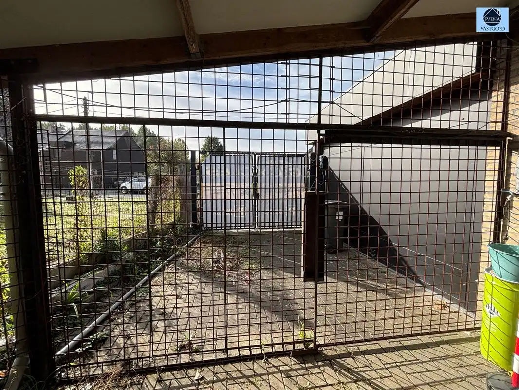COMMERCIELE RUIMTE MET DUPLEXAPPARTEMENT- VEEL MOGELIJKHEDEN EN UITSTEKENDE ZICHTBAARHEID foto 12
