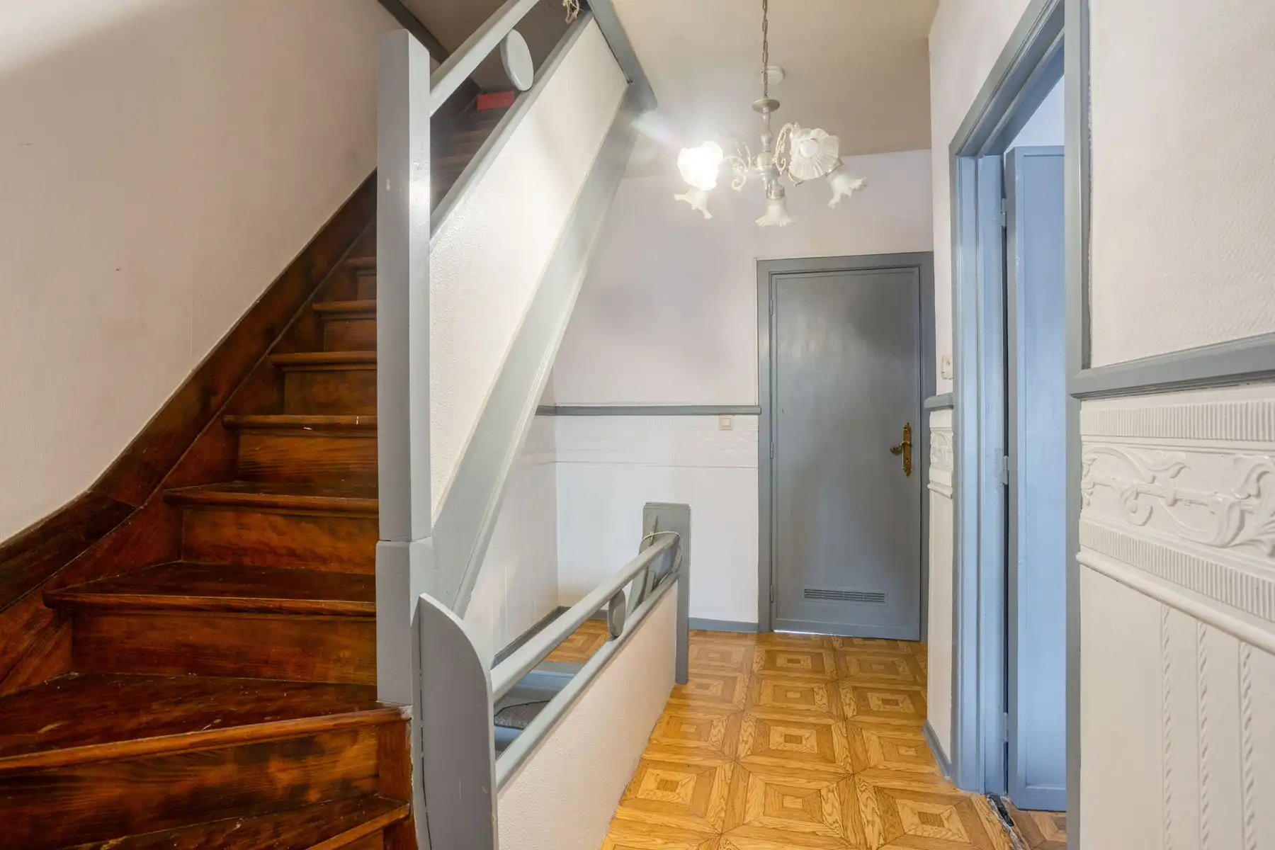 Te moderniseren woning met tuin en garage te Denderleeuw foto 11