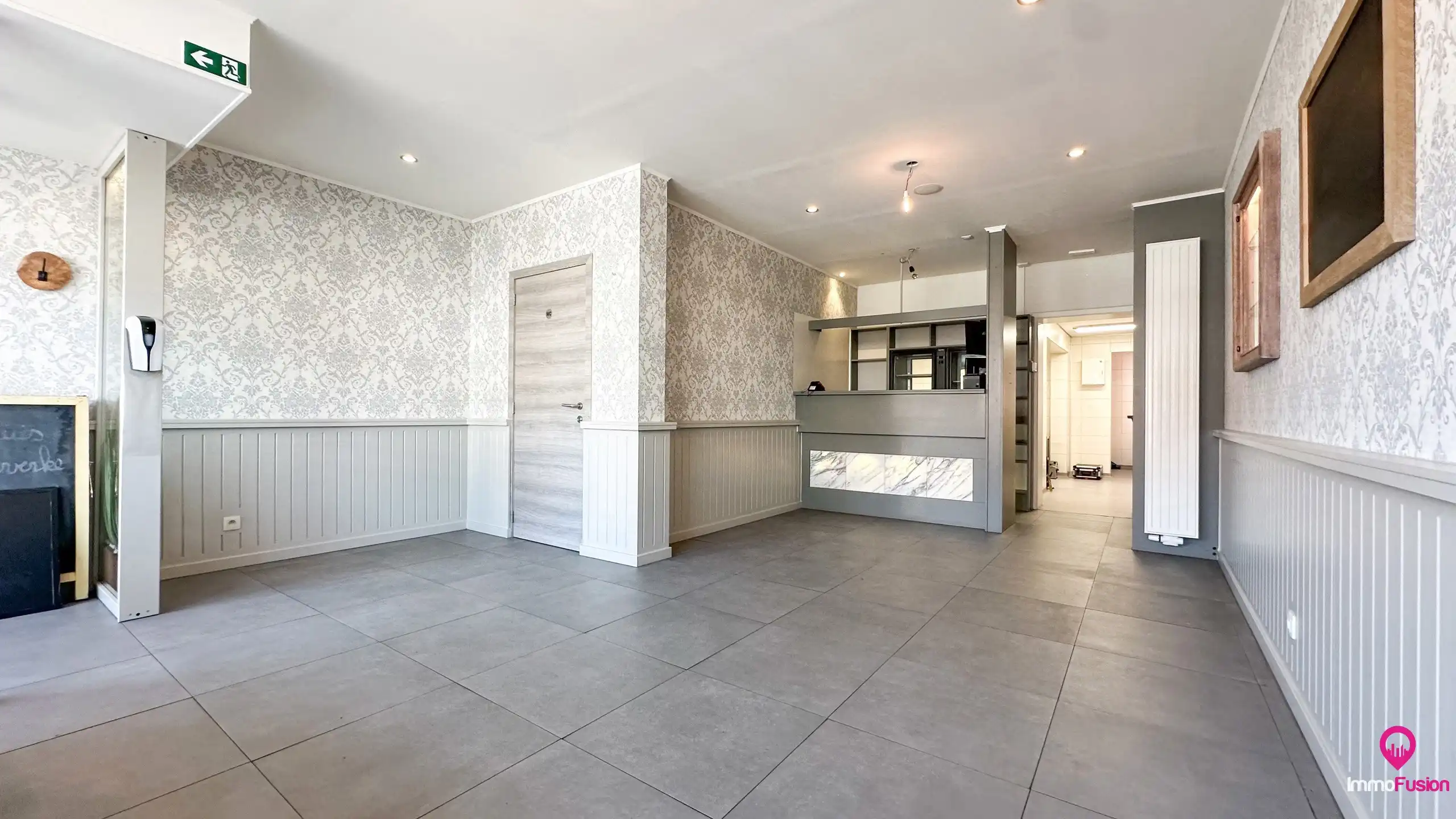 Wonen, werken & zorgen: woning met 2 vergunde nr's Zonhoven! foto {{pictureIndex}}