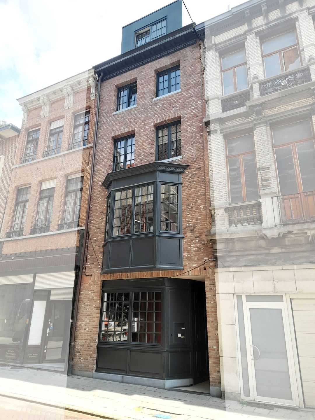 Luxueus afgewerkte woning in hartje Lier foto 30