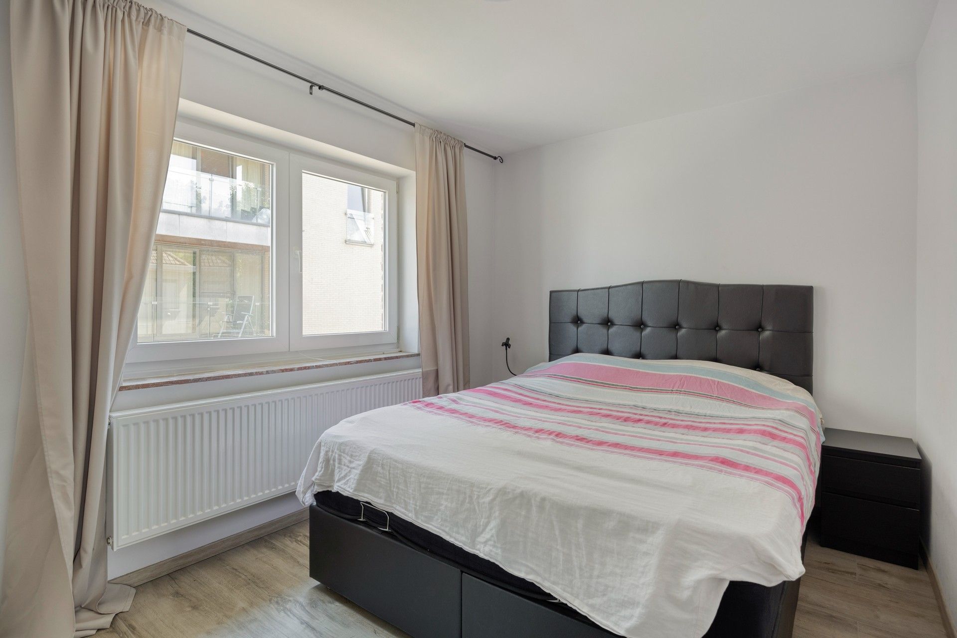 GERENOVEERDE RIJWONING OP 500M VAN CENTRUM foto 14