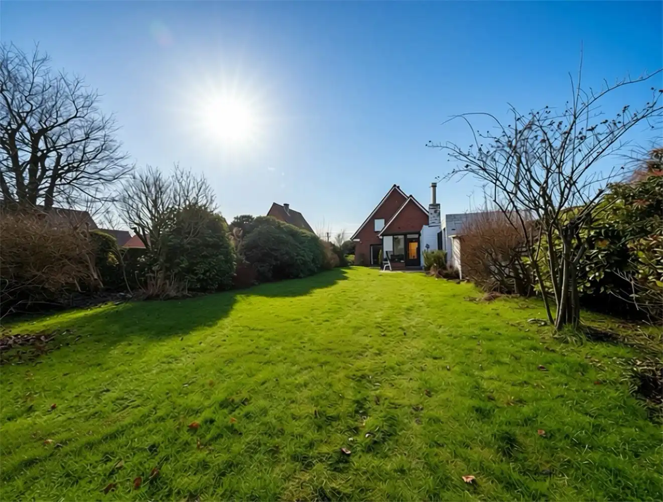 Op te frissen alleenstaande woning met riante tuin foto 30