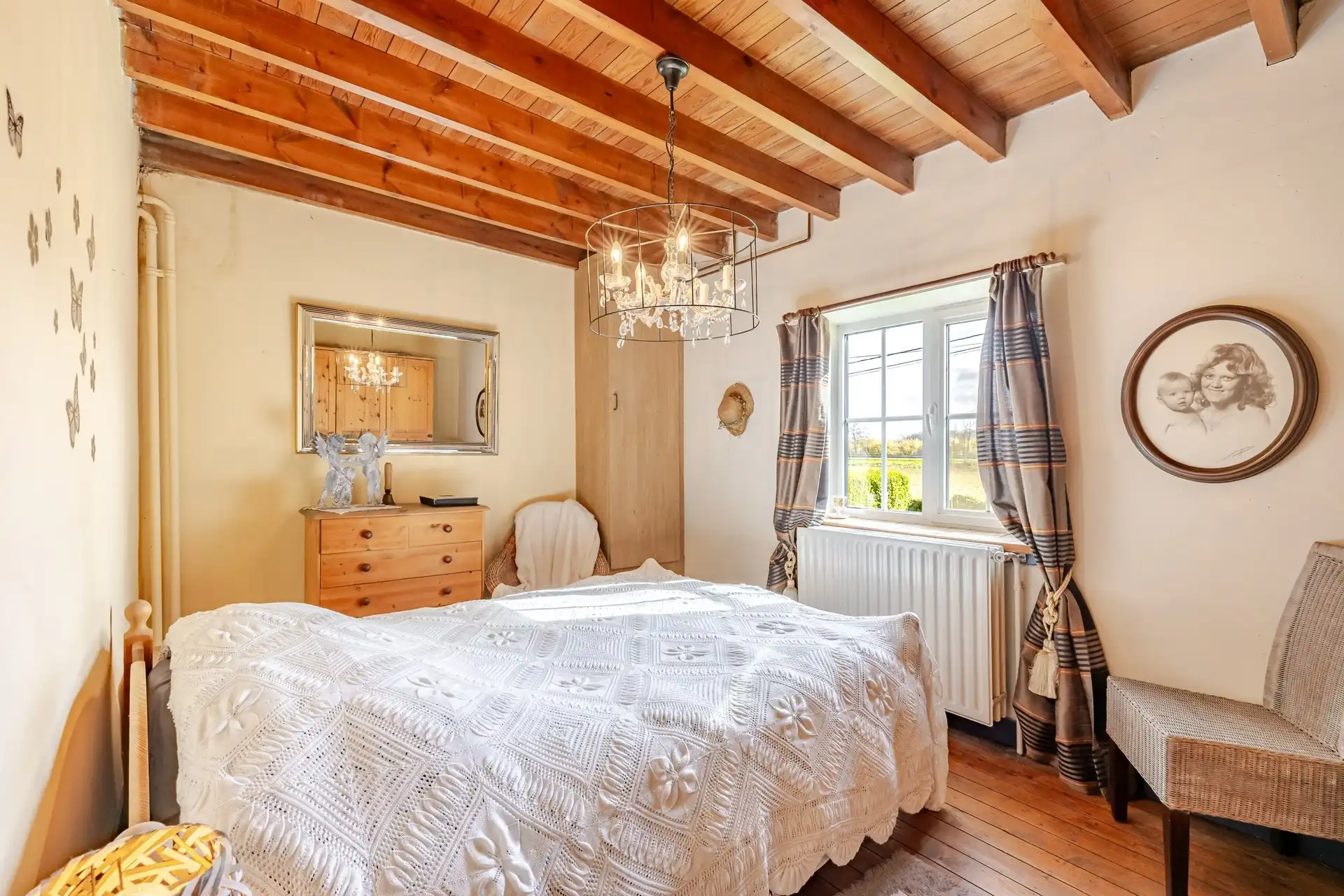 Charmante woning met grote tuin! foto 9