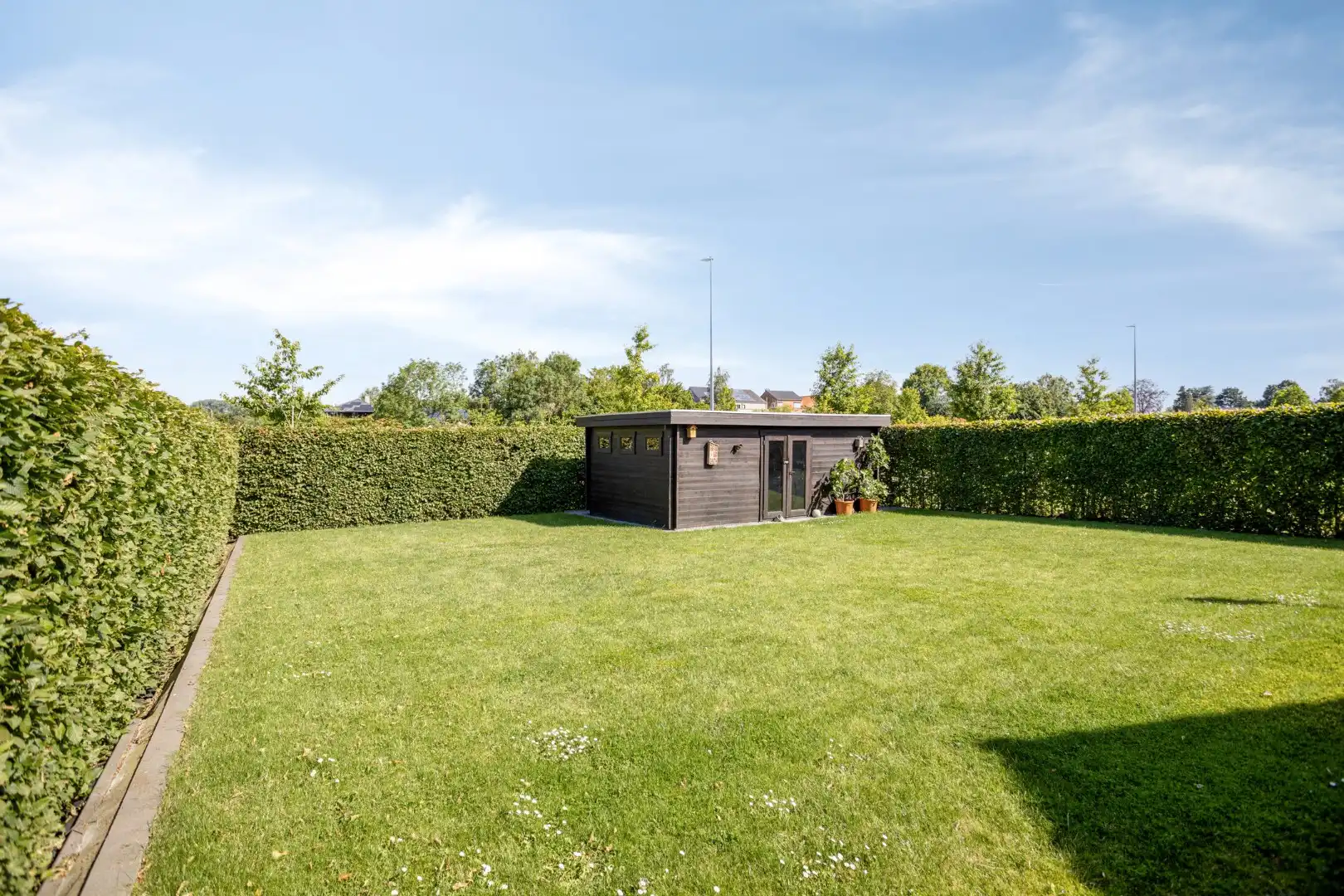 Verzorgde woning met 3 slaapkamers, garage, zonnepanelen en zonnige tuin te Tongeren foto 19