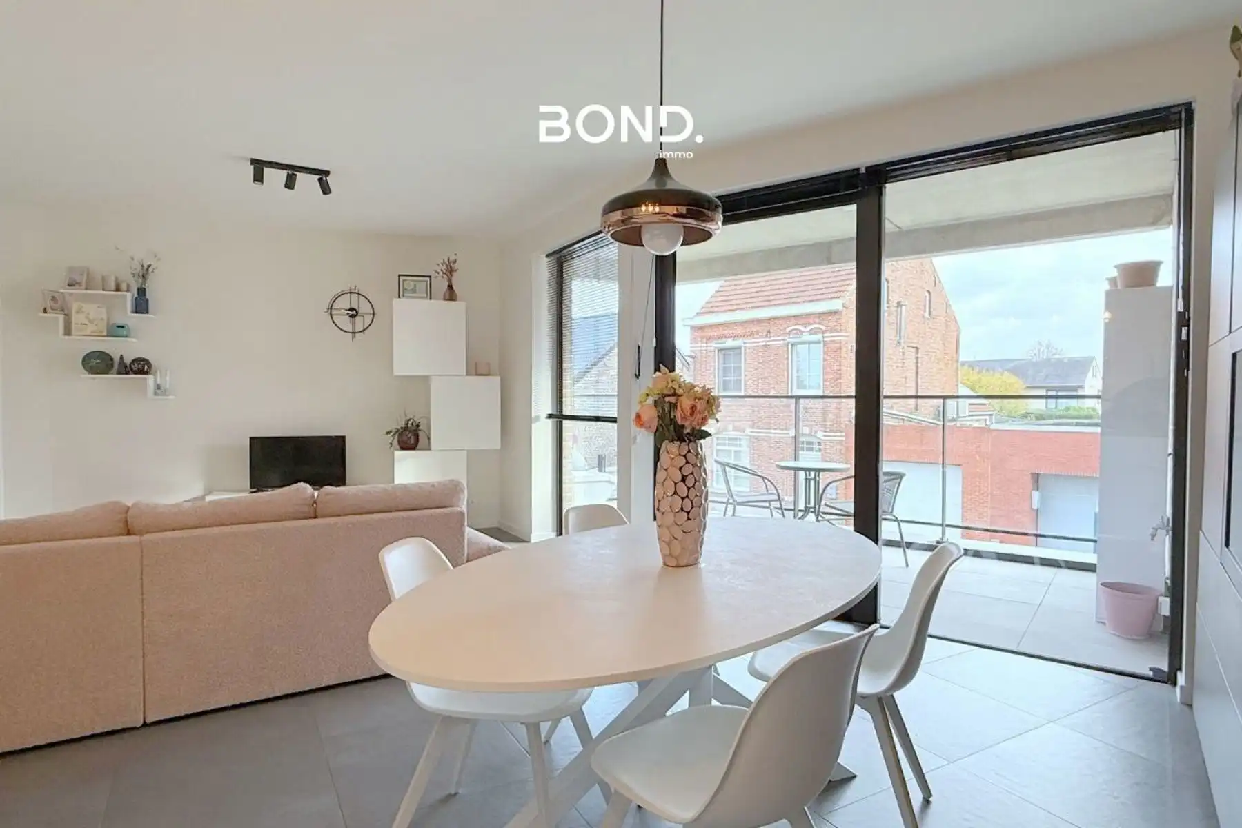 Instapklaar 2-slaapkamerappartement foto 2