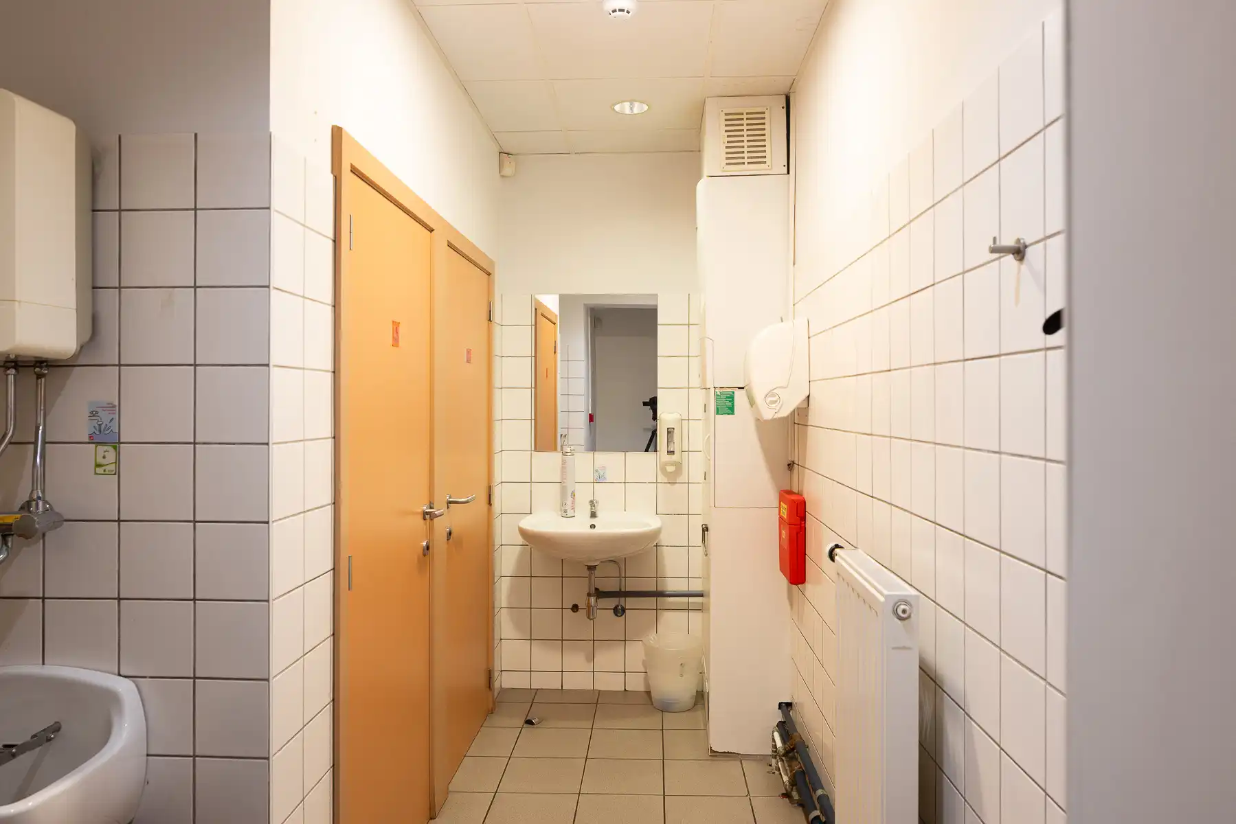 Commercieel gelijkvloers van 150 m² in Drogenbos foto 10