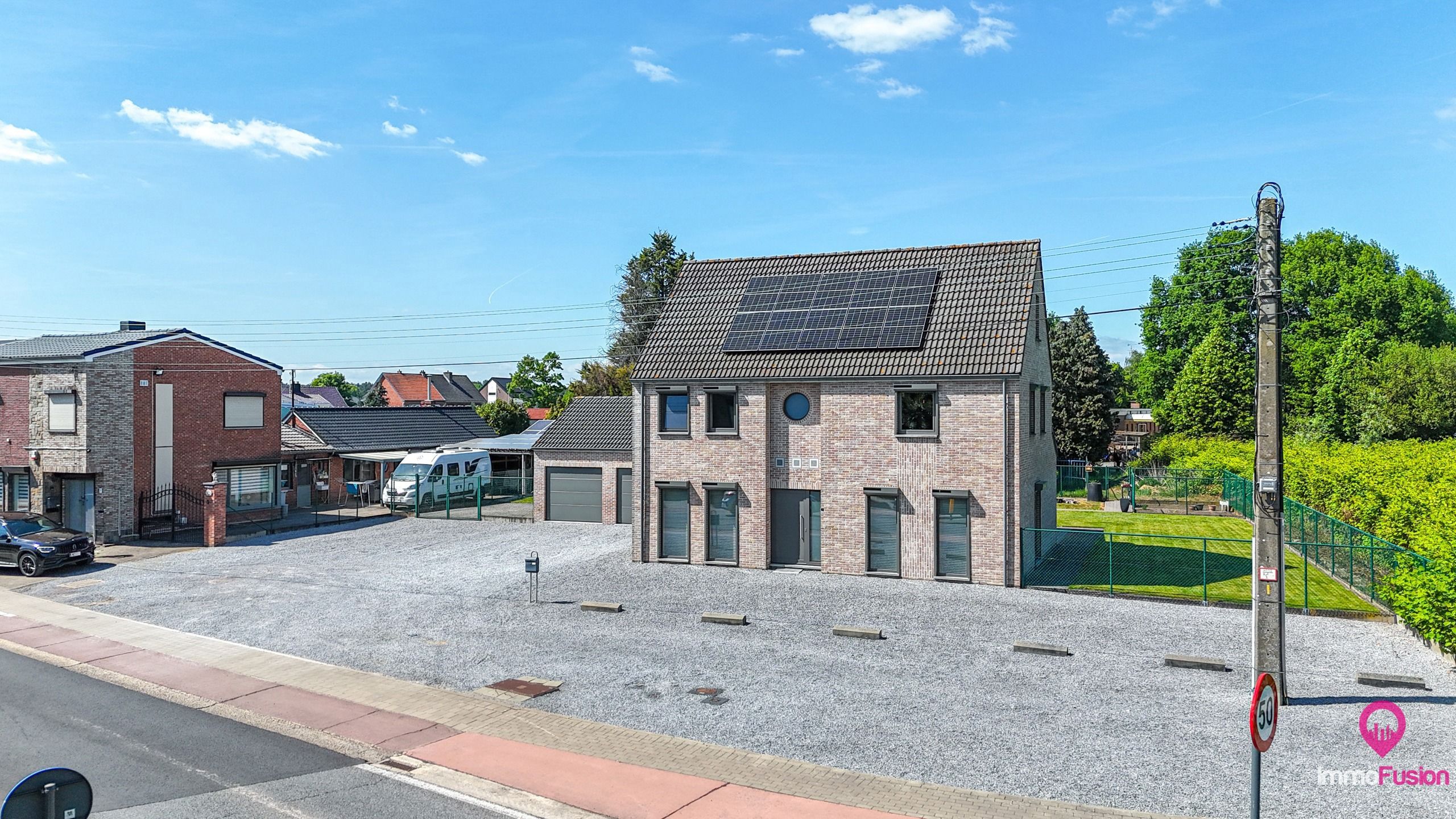Ruime gezinswoning met 3 slpks, dubbele garage en grote tuin! foto 53