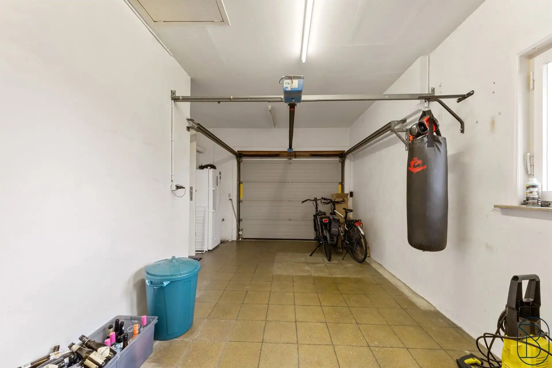 Ruime bungalow met tuin en garage op topligging. foto 18