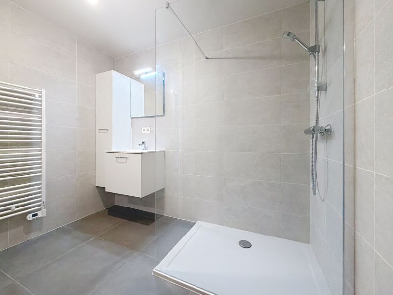 Stijlvolle nieuwbouwwoning in het centrum van Kaprijke foto 5