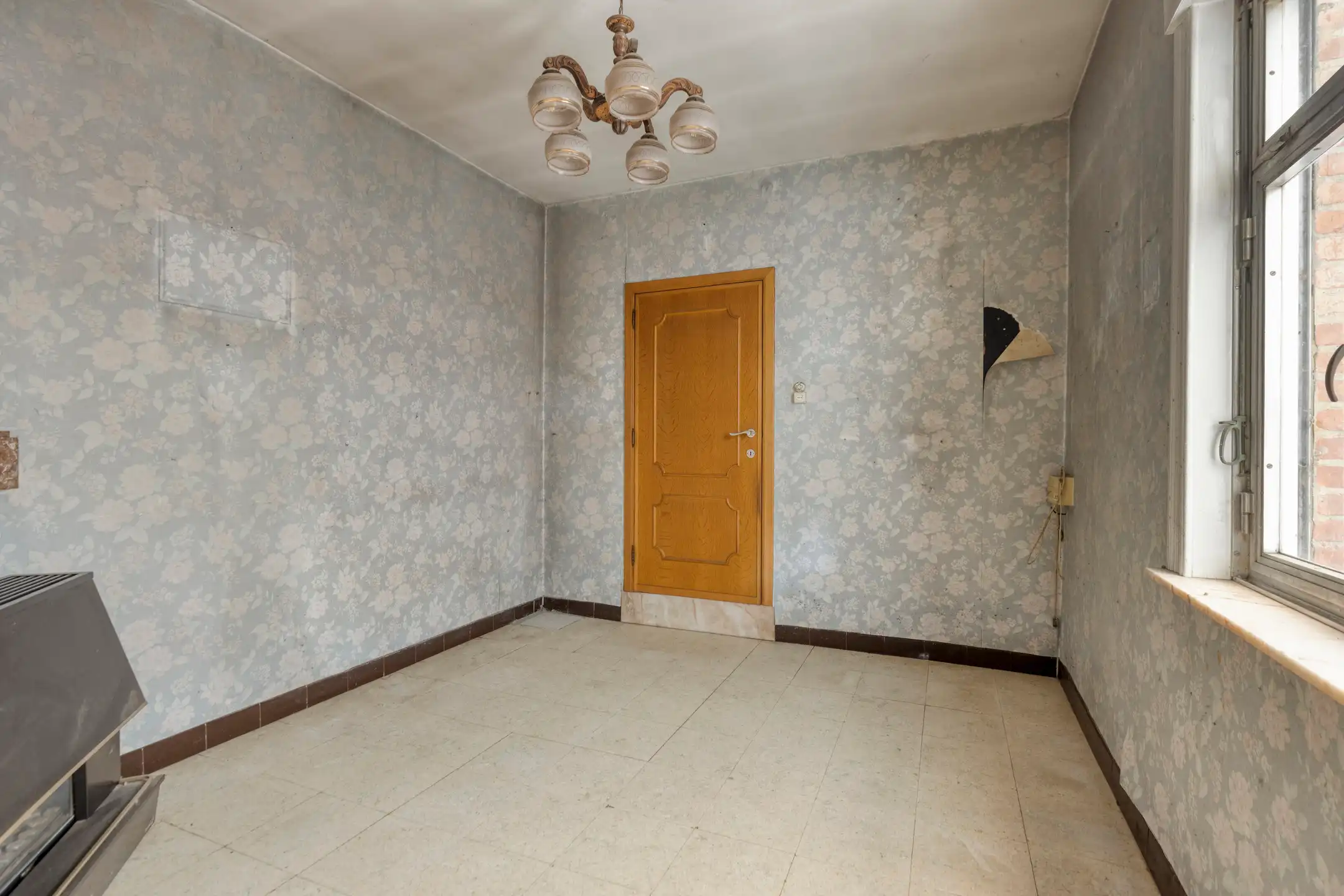Te renoveren woning met zeer grote tuin op rustige ligging foto 7