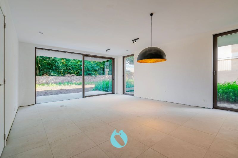 Green Square presenteert u 35 nieuwbouwappartementen en een winkelpand, letterlijk ónder de Kerktoren van Sleidinge. foto 3