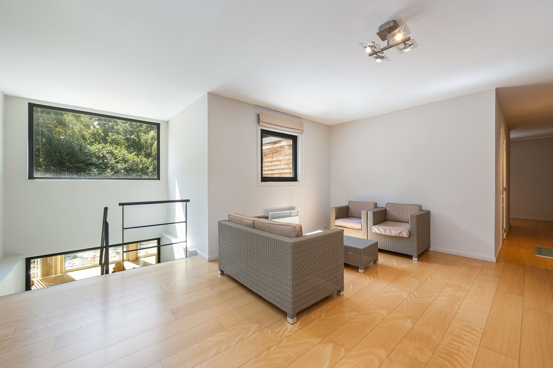 Ruime en lichtrijke villa met 4 à 5 slaapkamers en zwembad foto 19