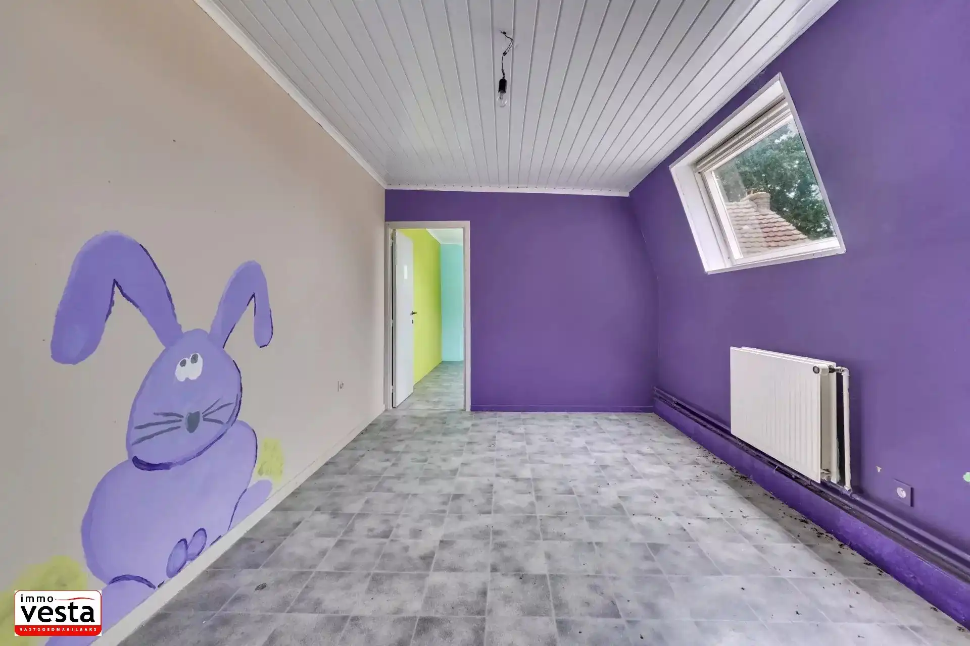 Handelspand met woonst op groot perceel foto 13