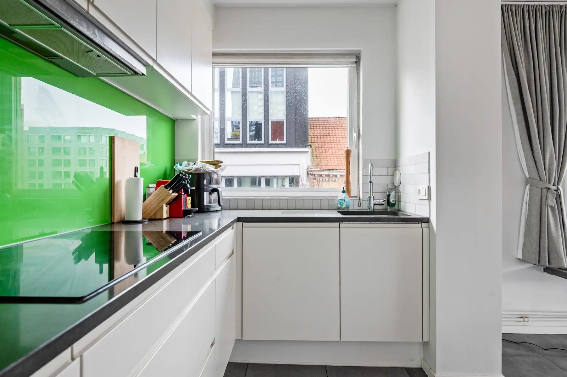 Lichtrijk appartement met twee slaapkamers op het Eilandje. foto 8