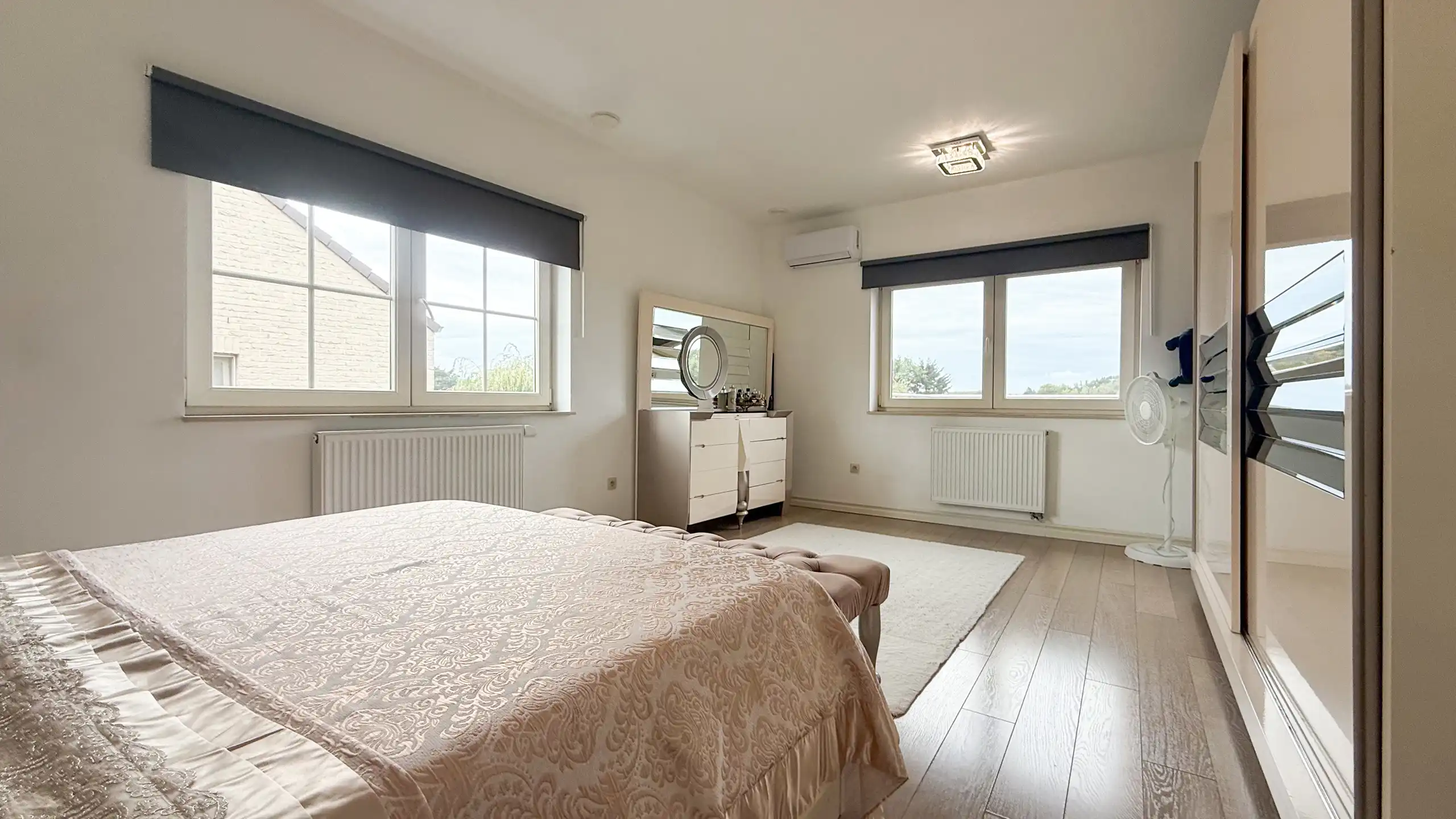 Exclusieve villa met luxueuze leefruimte en 7slpk + veranda! foto 30