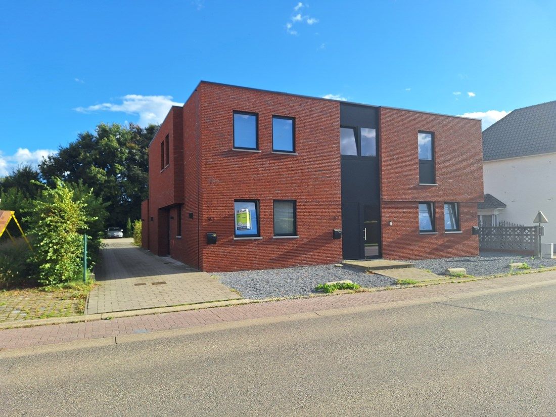 Appartement te huur Grootstraat 38 -/1 - 3570 Alken