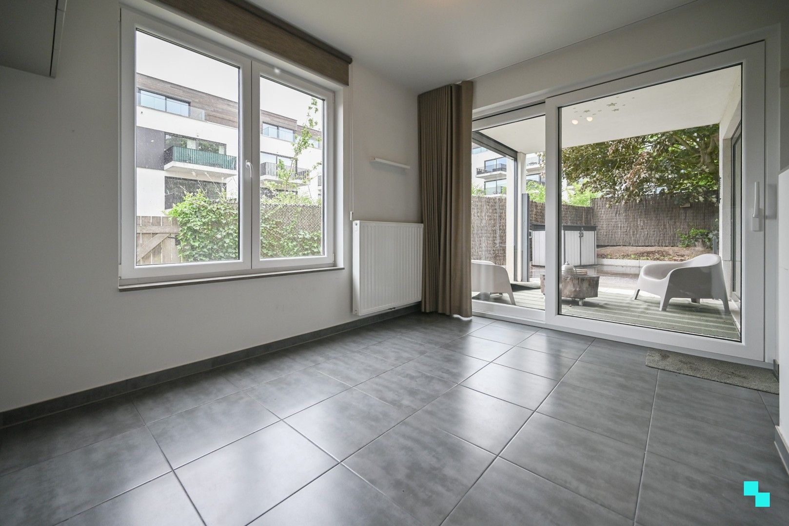 Energiezuinig tweeslaapkamer appartement met tuin te Izegem foto 9