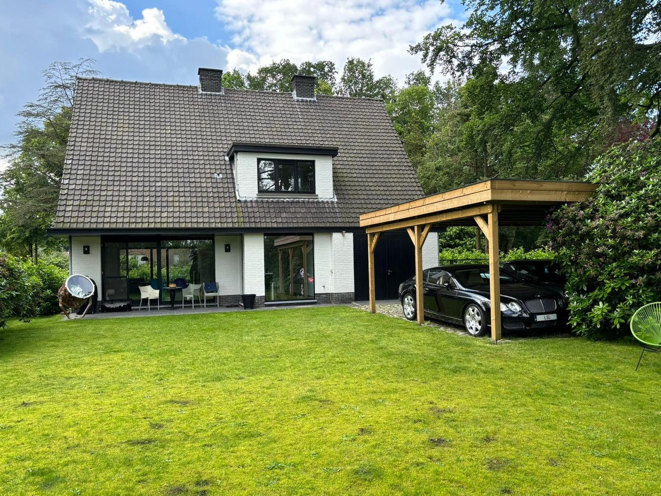 Net gerenoveerde woning met 4 slaapkamers foto 28