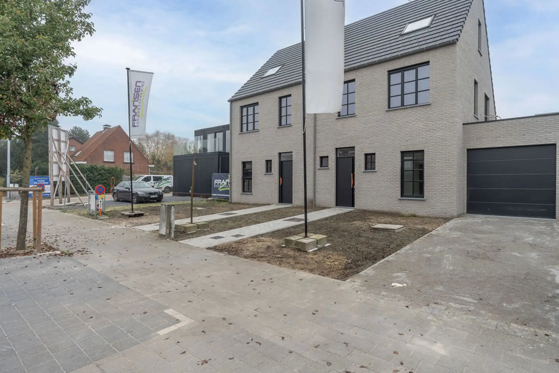 Knappe energiezuinige woningen met 5 slpks en garage foto 25