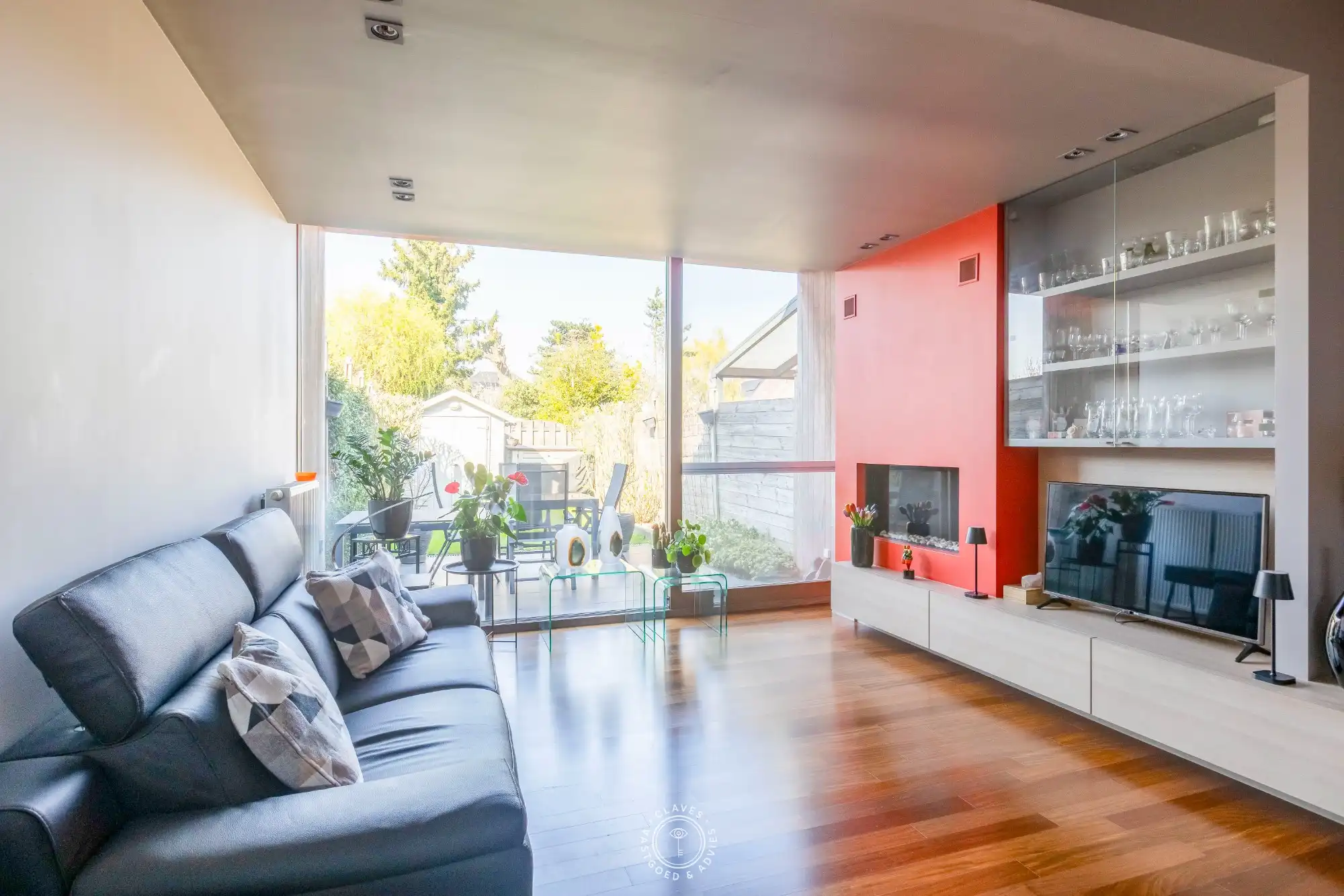 Moderne totaalrenovatie achter charmante en authentieke gevel foto 8
