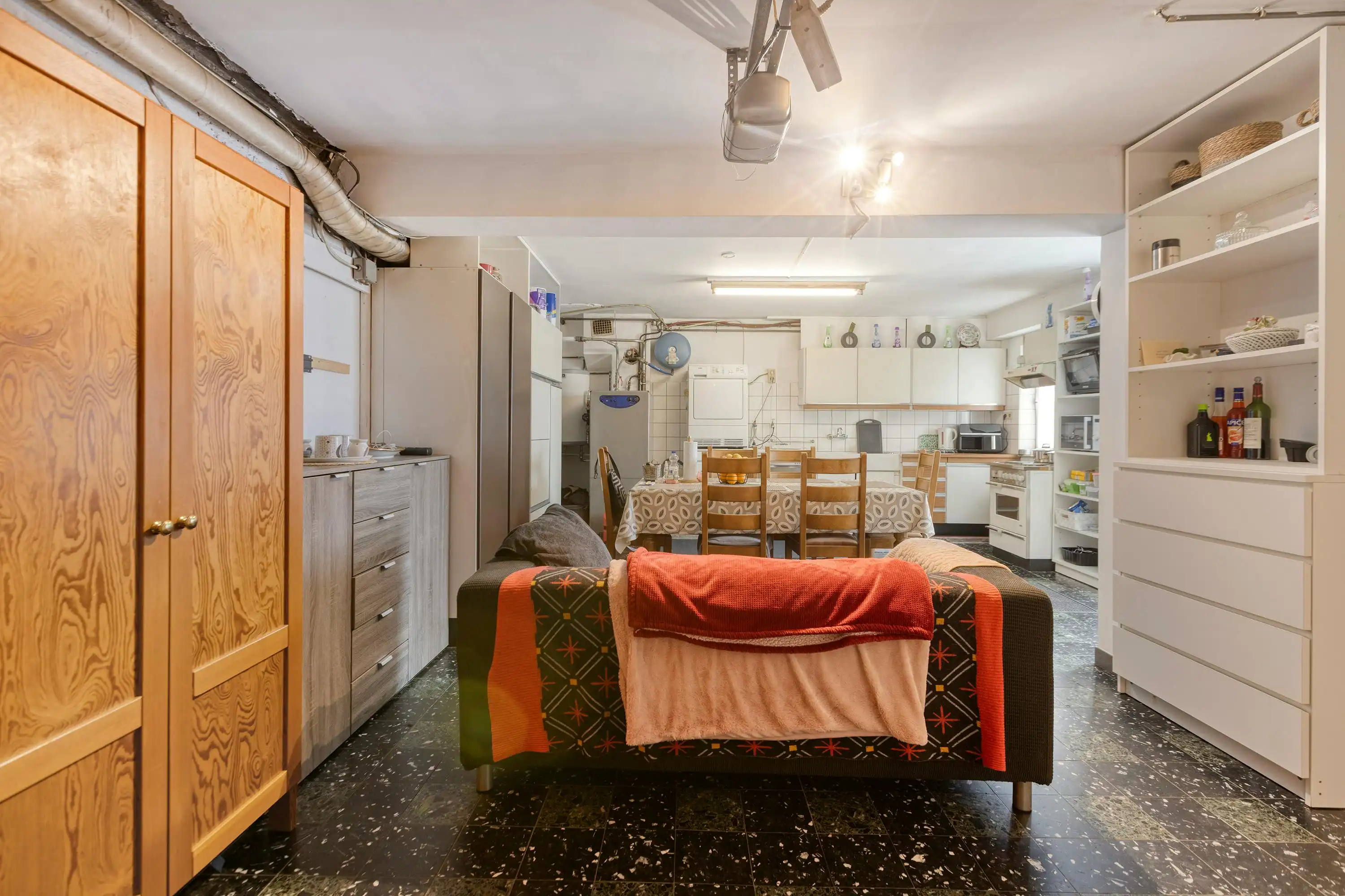 3 woningen als één geheel te koop op toplocatie in Zonhoven foto 13