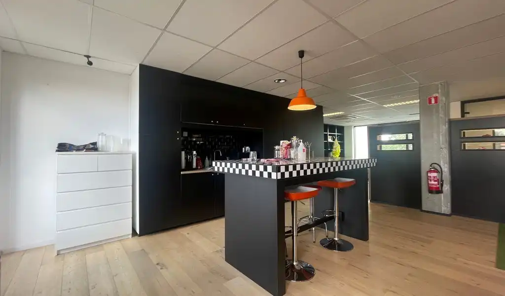 Kantoorruimte te huur in Regent Building in Berchem foto 5