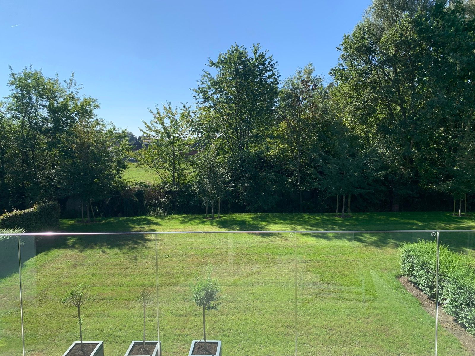 Appartement met 2 autostaanplaatsen! foto 4