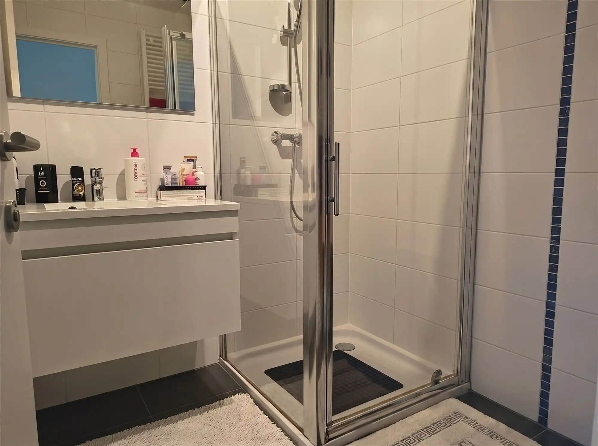 Fijn appartement met 2 slaapkamers, terras, inpandige grote garage en autostaanplaats foto 8
