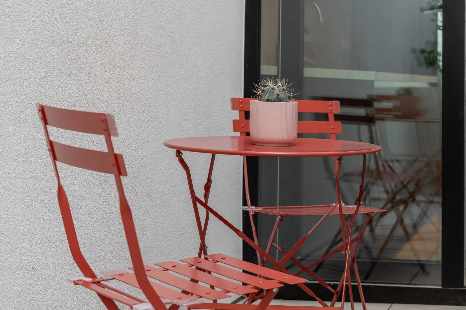 Stijlvol gerenoveerd appartement met stadskoer in Zurenborg foto 13