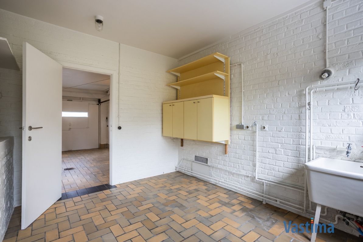 Lichtrijke villa met royale tuin vlak bij natuur & stadsleven foto 27