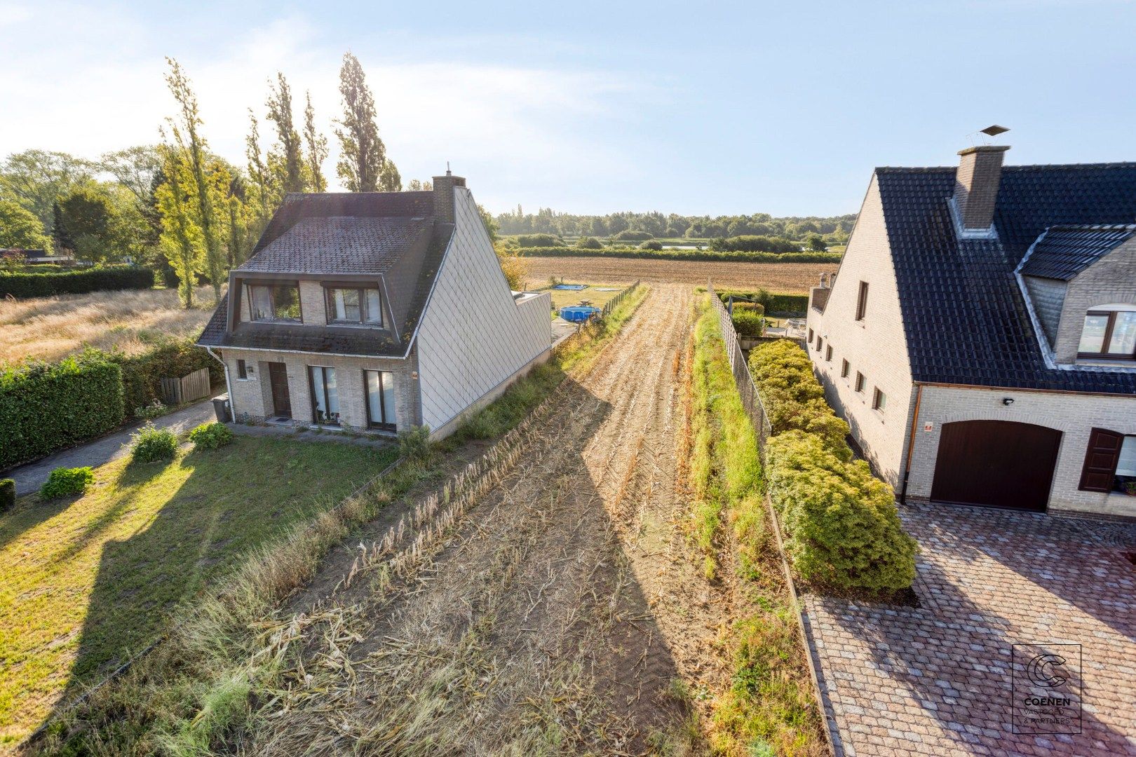 Uitzonderlijke bouwgrond met een totale oppervlakte van 5.684 m² te Emblem! foto 2
