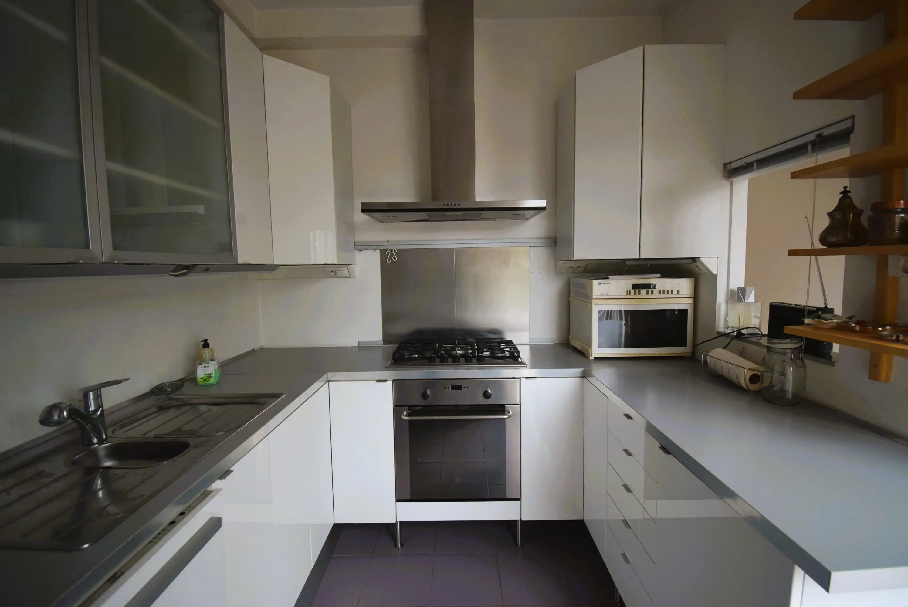 Woning met achterbouw foto 3