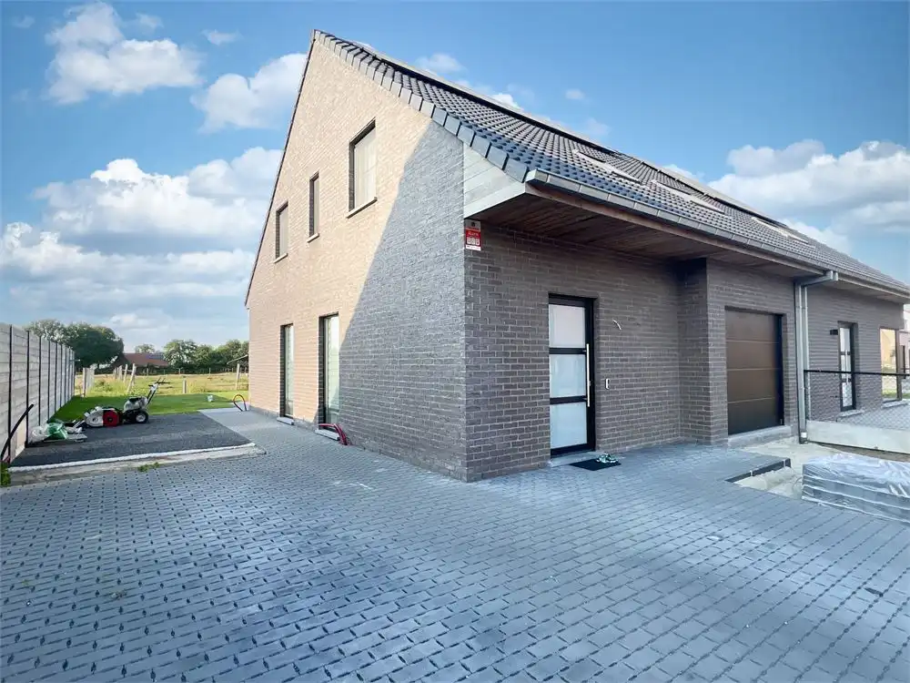 Recente nieuwbouwwoning (2022) met 4 slpks + tuin! foto 16