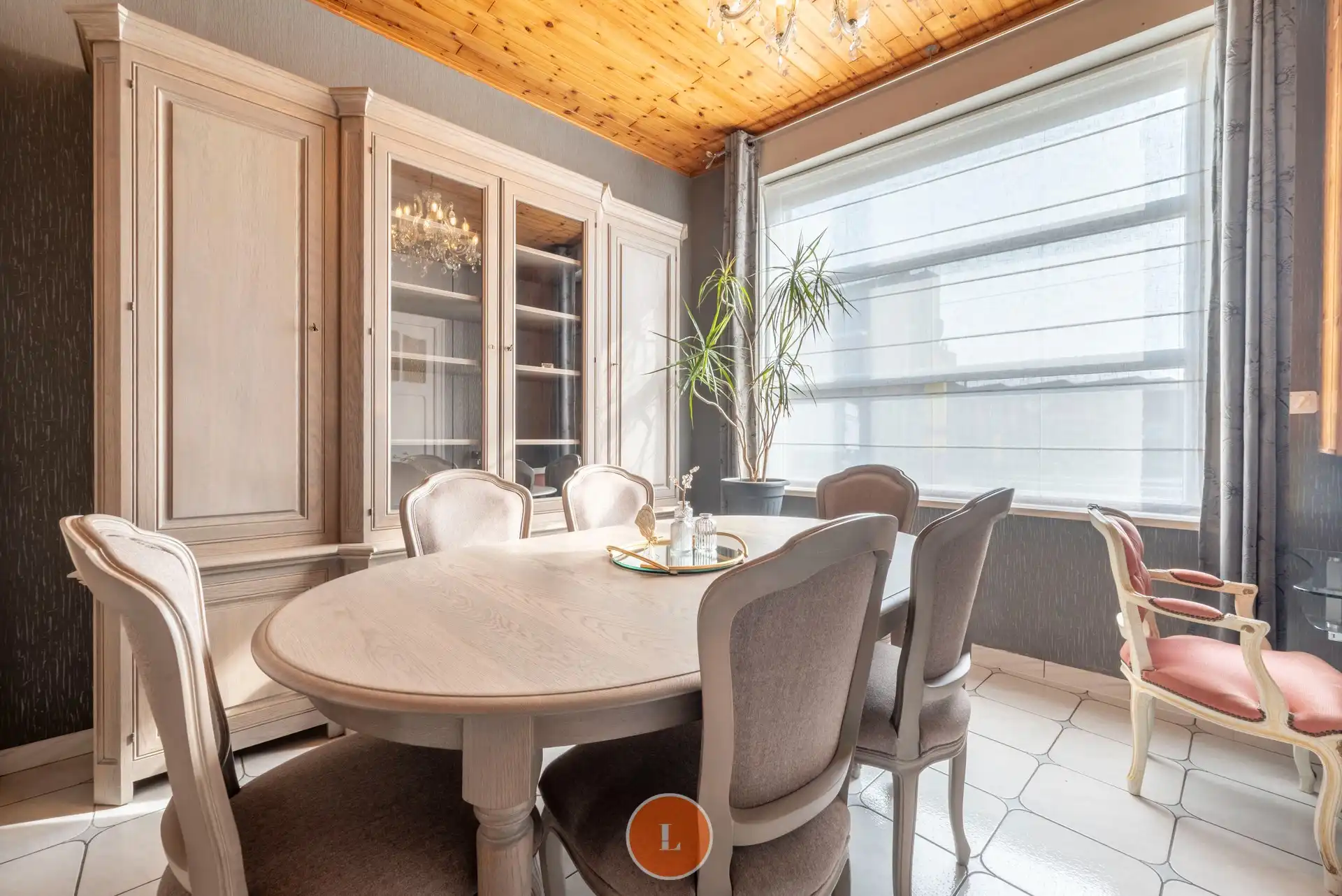 Op te frissen woning met 4 slaapkamers en tuin in Menen foto 4