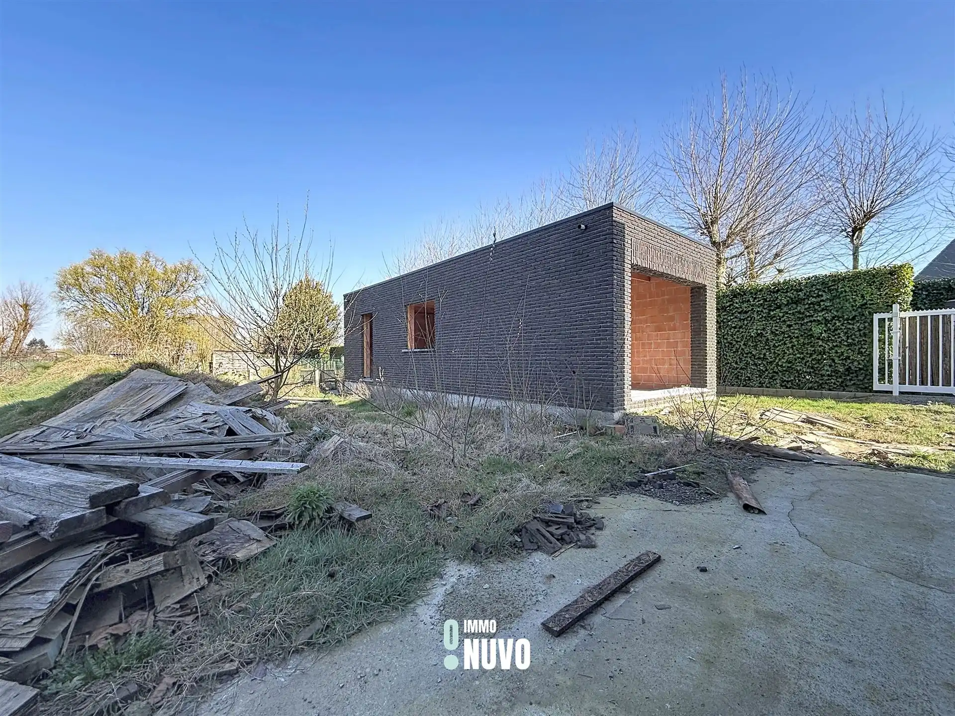 Ruime woning met 4 slpks, kantoor en grote tuin foto 22