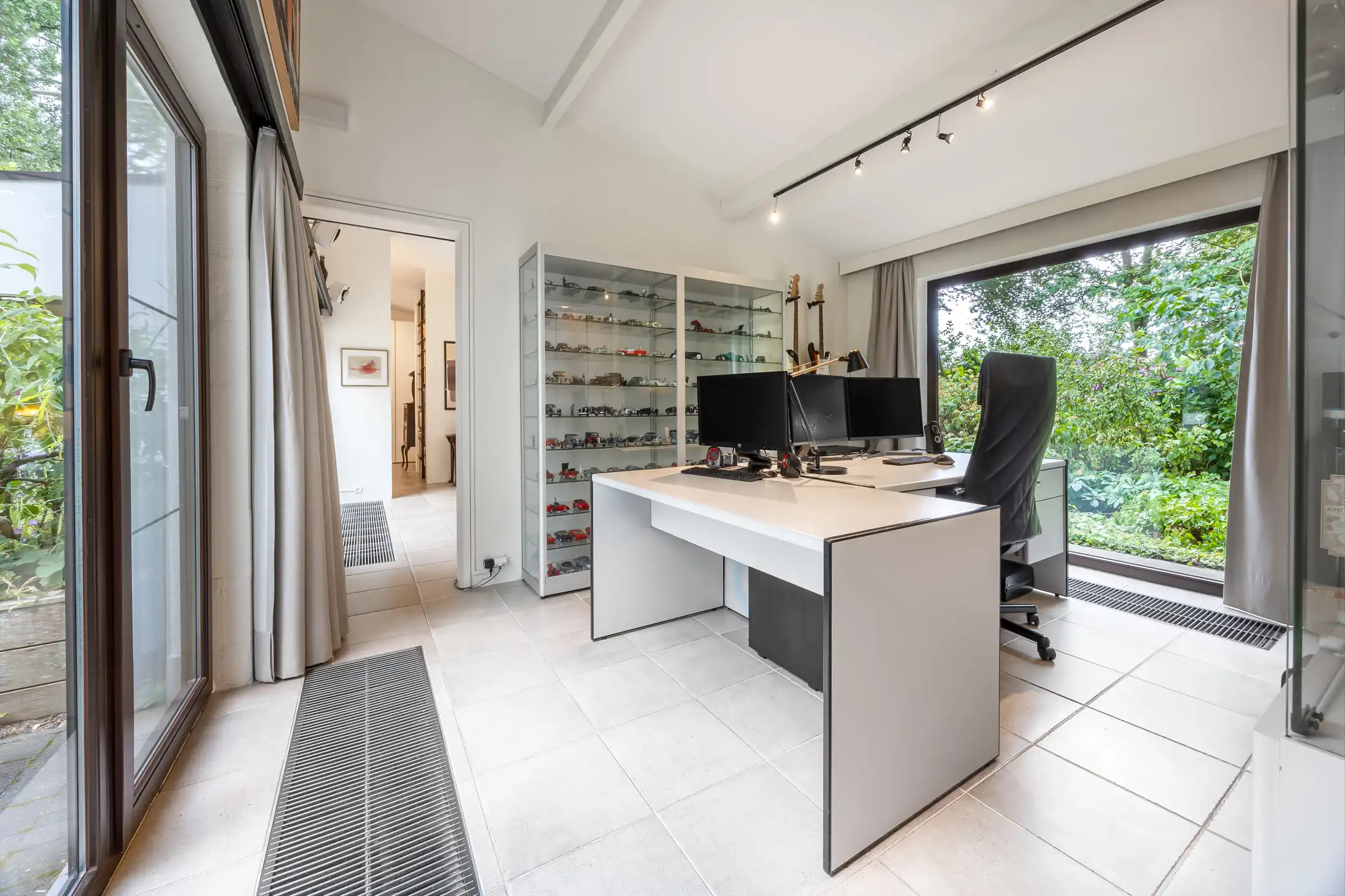 Unieke villa gelegen in een oase van rust foto 16