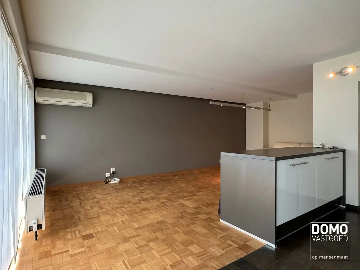 2-slaapkamerappartement met terras, airco en ondergrondse parking in centrum Hasselt. foto 4