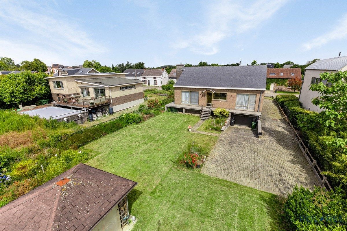 Te renoveren Bungalow in Herent met prachtige Tuin en veel potentieel foto 20