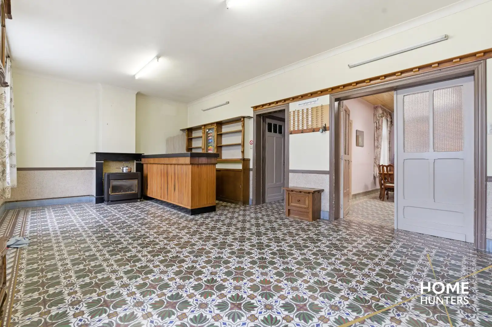 Woning met handelsruimte en garage op 515 m² foto 4