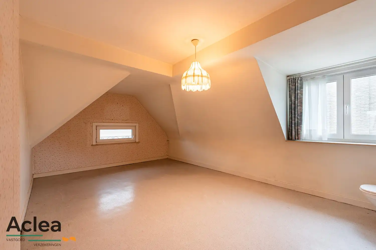 Karaktervolle vrijstaande woning op een goede locatie in Kaprijke foto 29