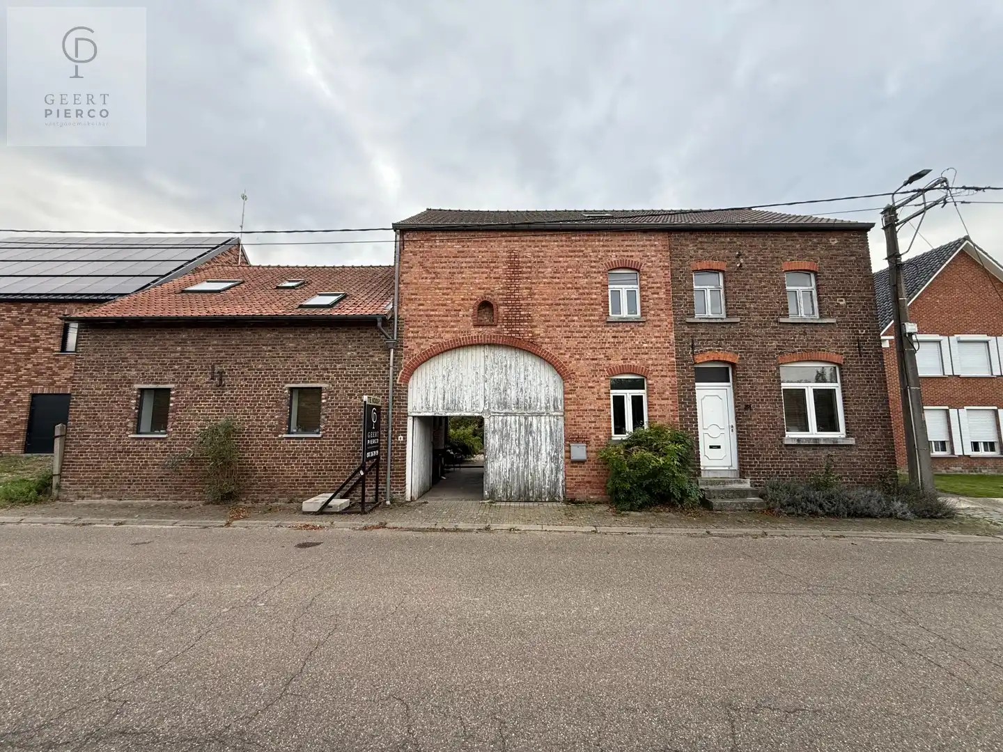 Hoofdfoto van de publicatie: Authentieke charme en royale woonruimte op 11 are