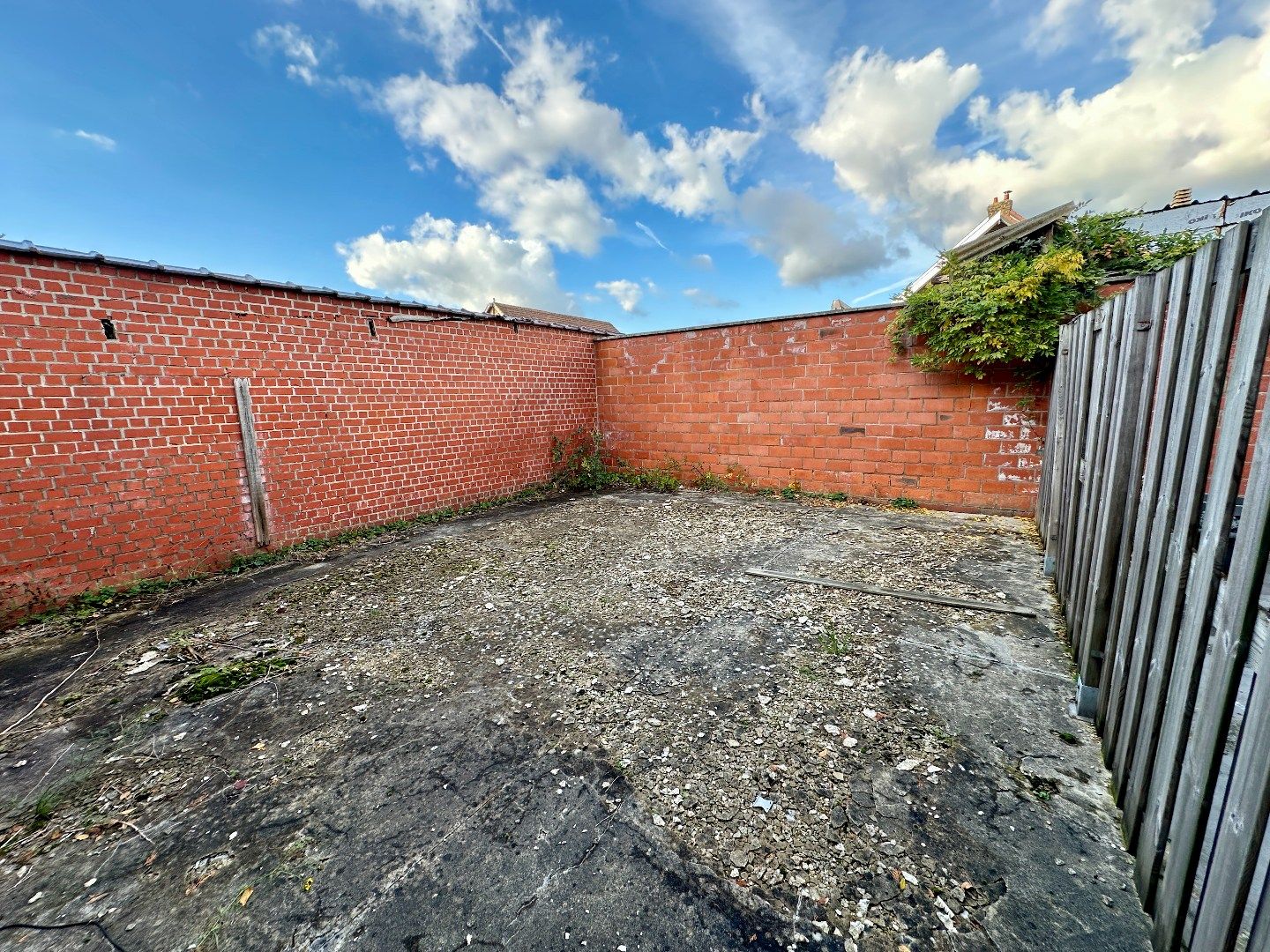 Instapklare winkelruimte van 150m² momenteel ingericht als kapperszaak in Eisden foto 20