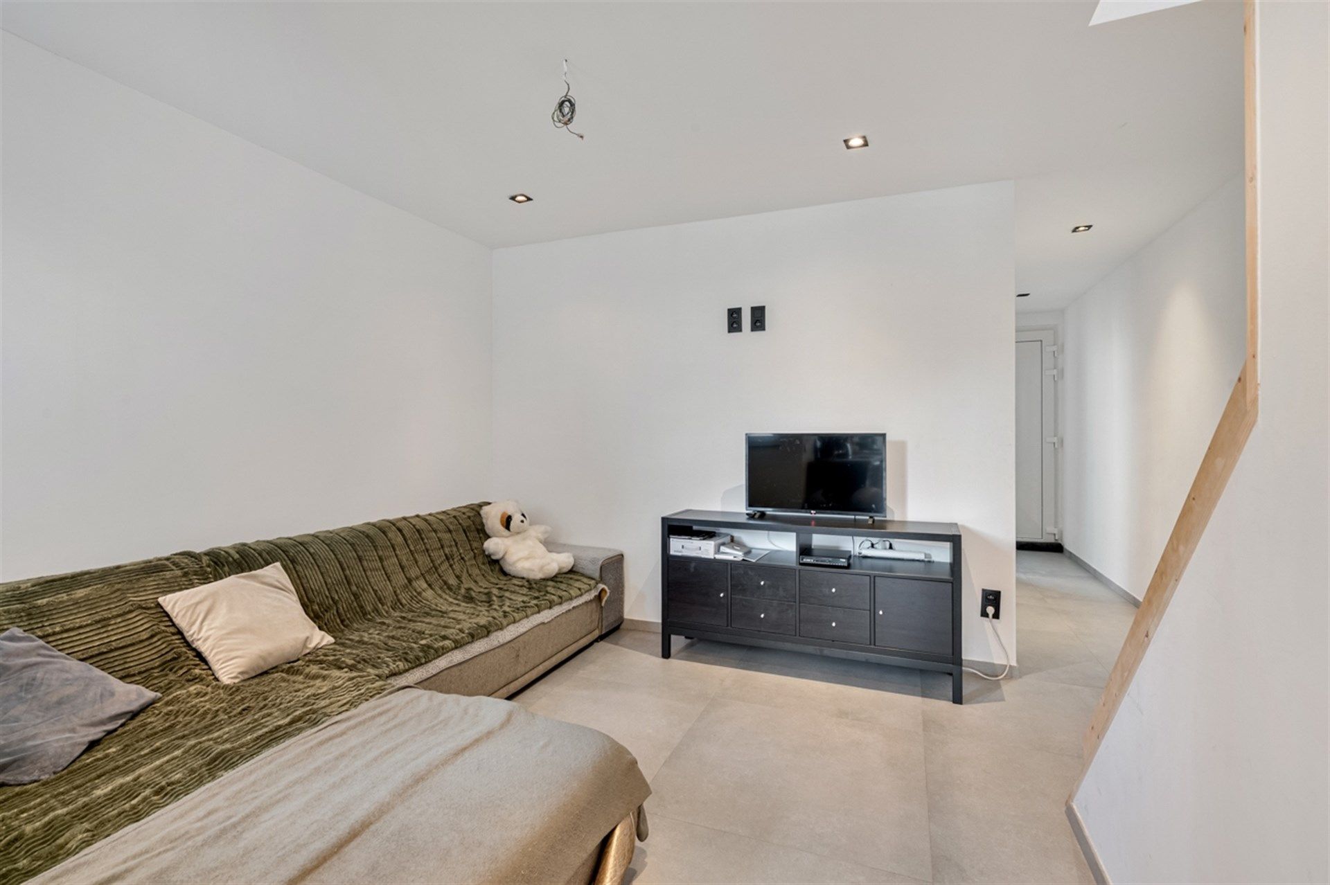 Volledig gerenoveerde woning in De Klinge foto 3