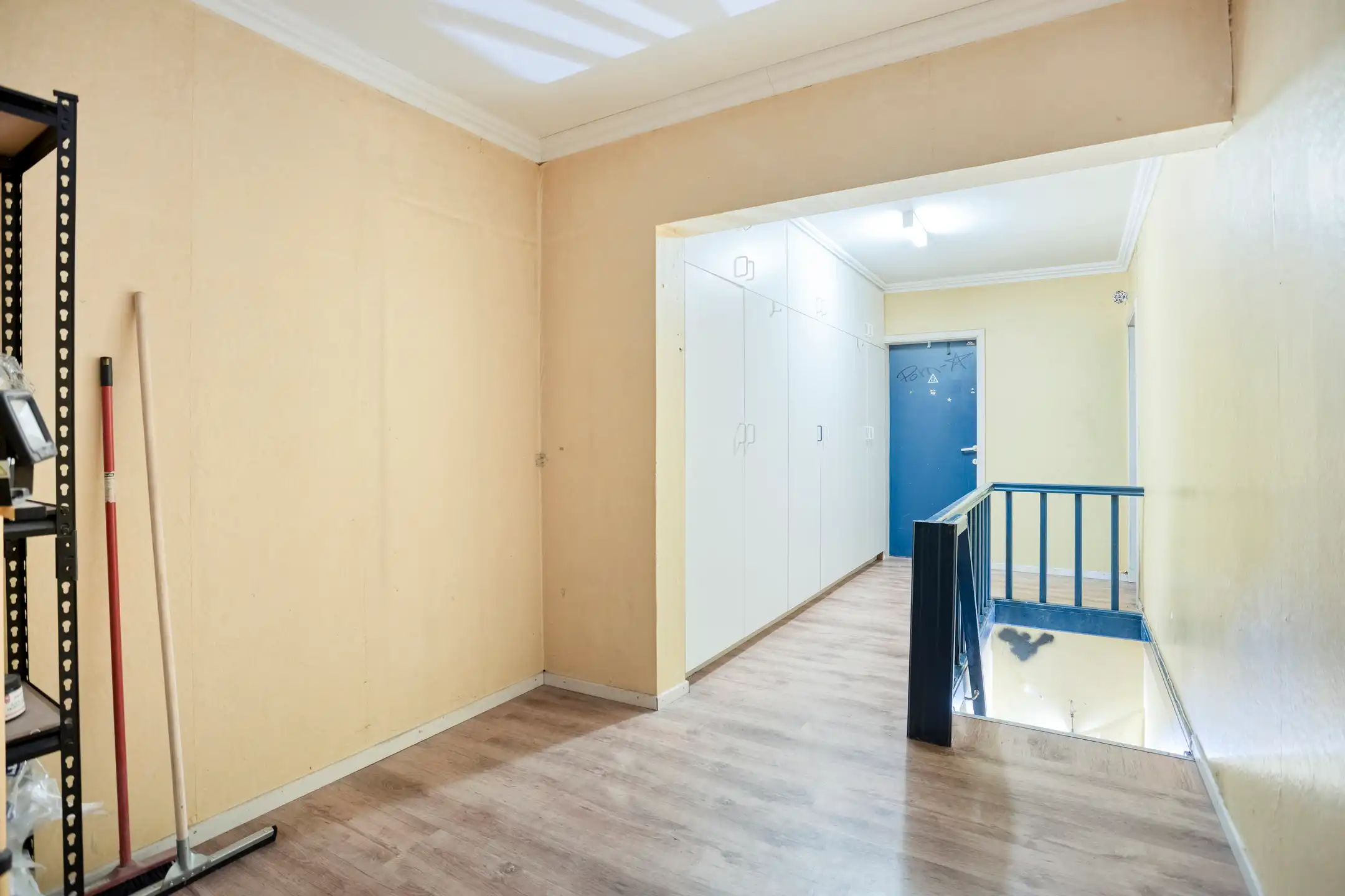 Te renoveren vrijstaande woning met veel potentieel foto 12