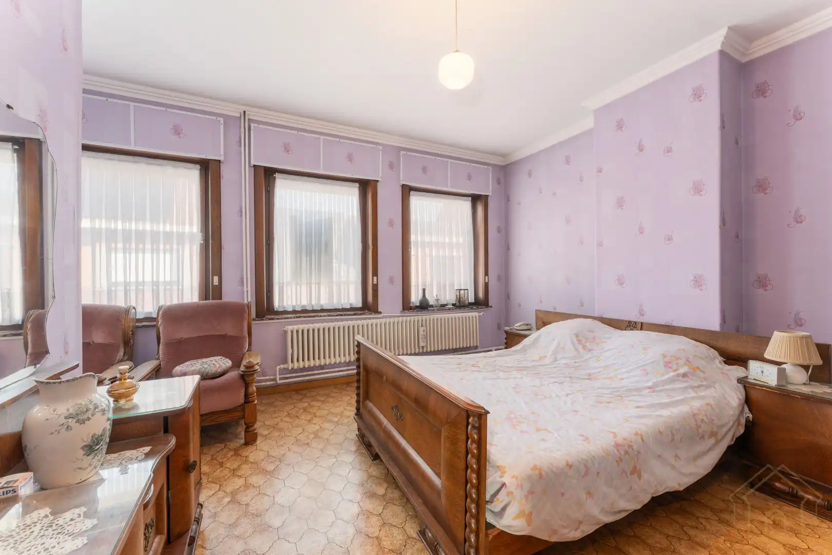 Halfopen gezinswoning met 5 slaapkamers en diepe tuin met uitweg foto 13