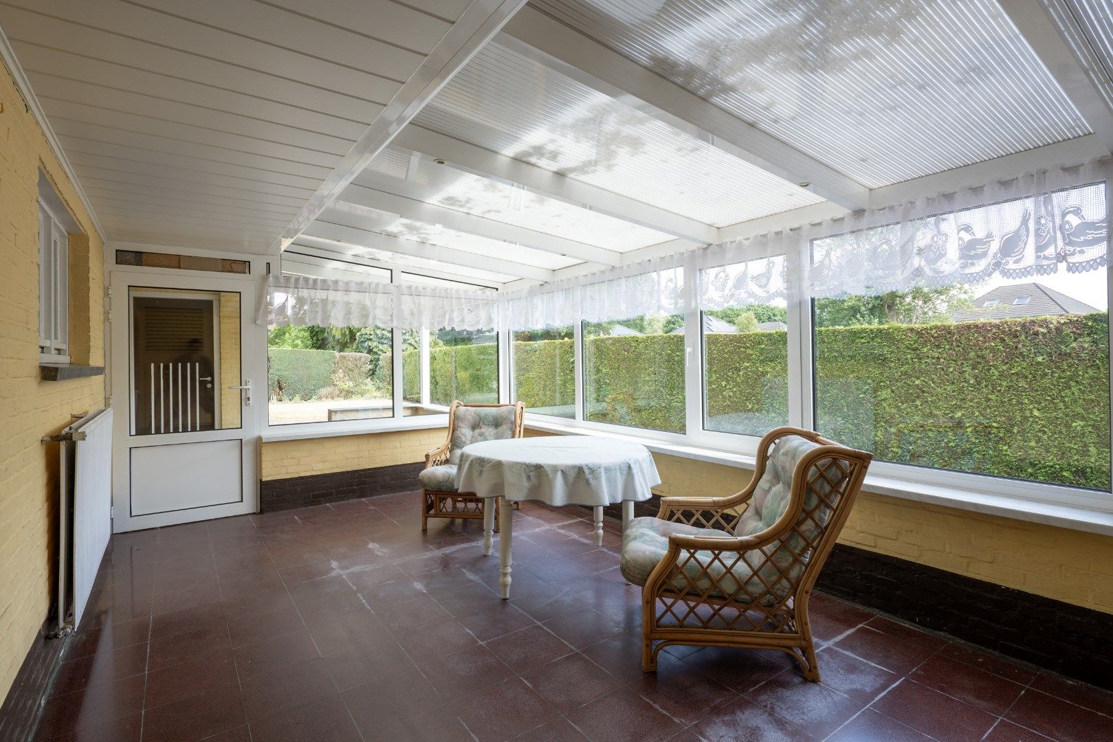 Deze ruime, te renoveren woning wordt verkocht. foto 20