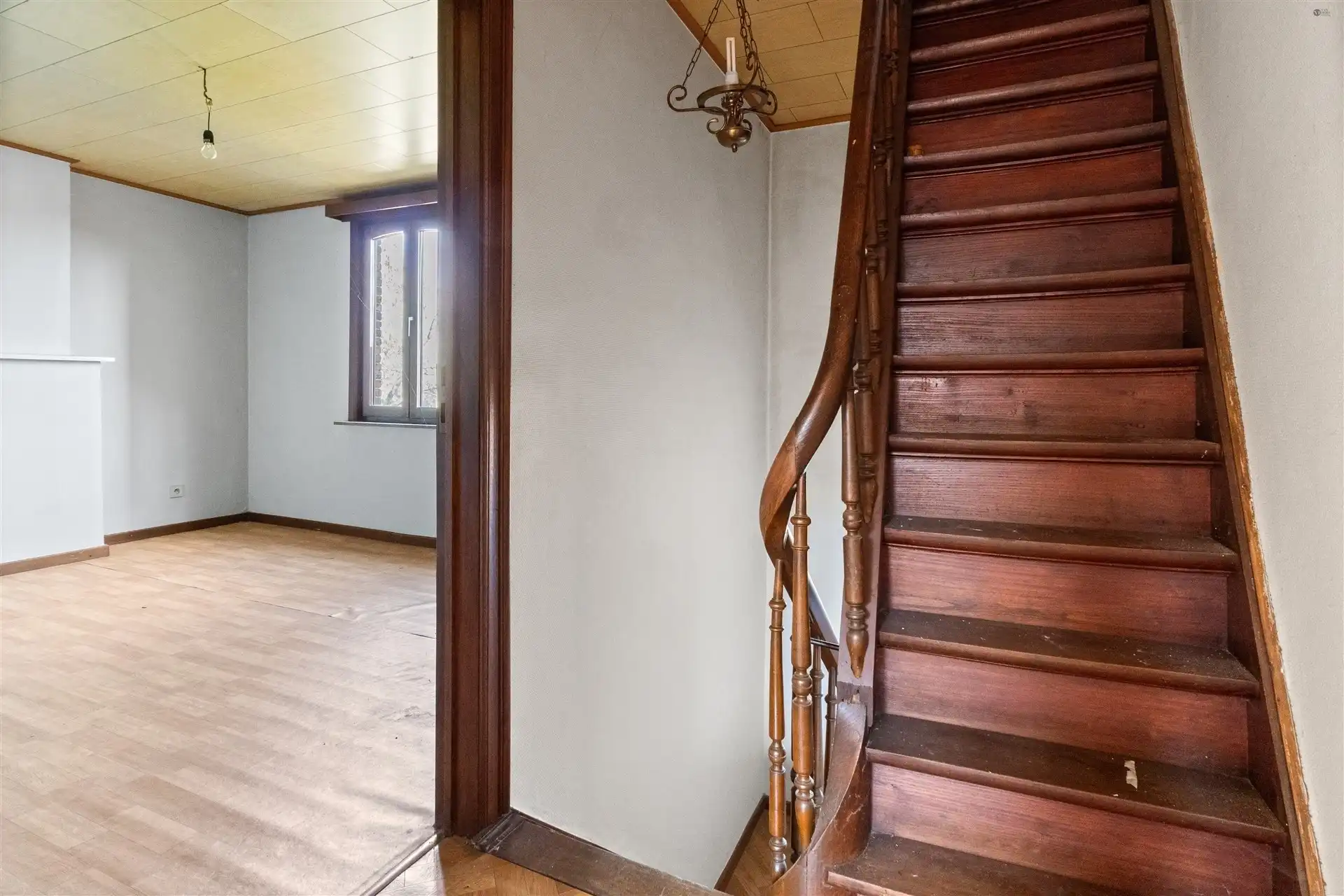 halfopen bebouwing met leuke tuin foto 16